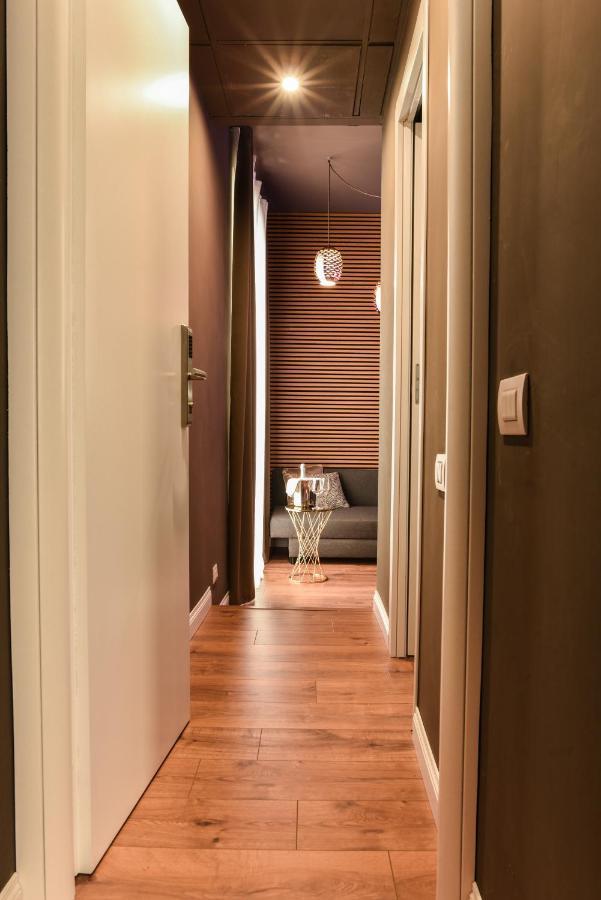 Il Corso Comfort Rooms Рим Екстер'єр фото