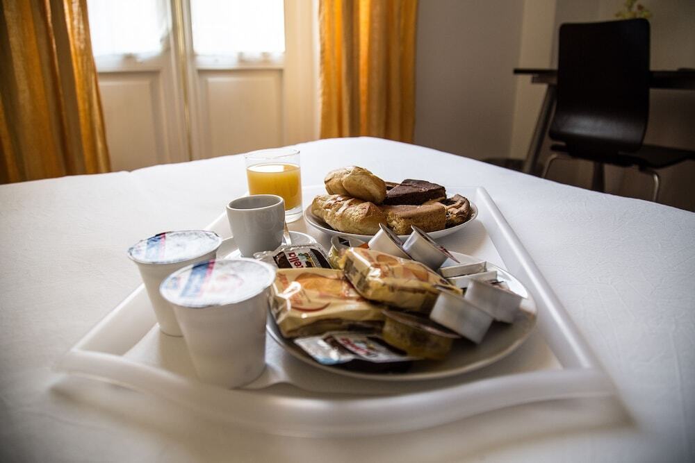 Il Corso Comfort Rooms Рим Екстер'єр фото